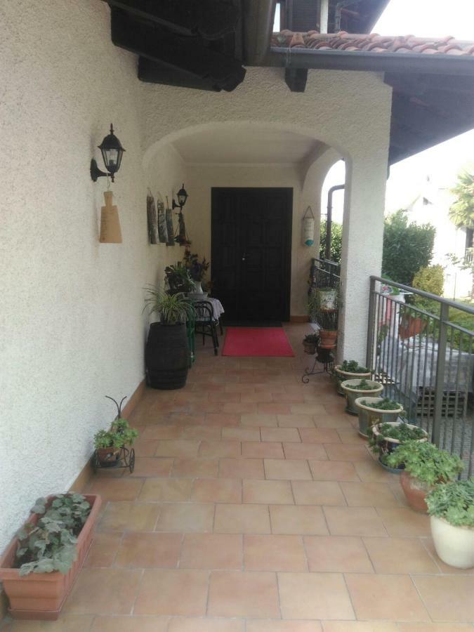 לינה וארוחת בוקר Torre Canavese Il Laghetto מראה חיצוני תמונה